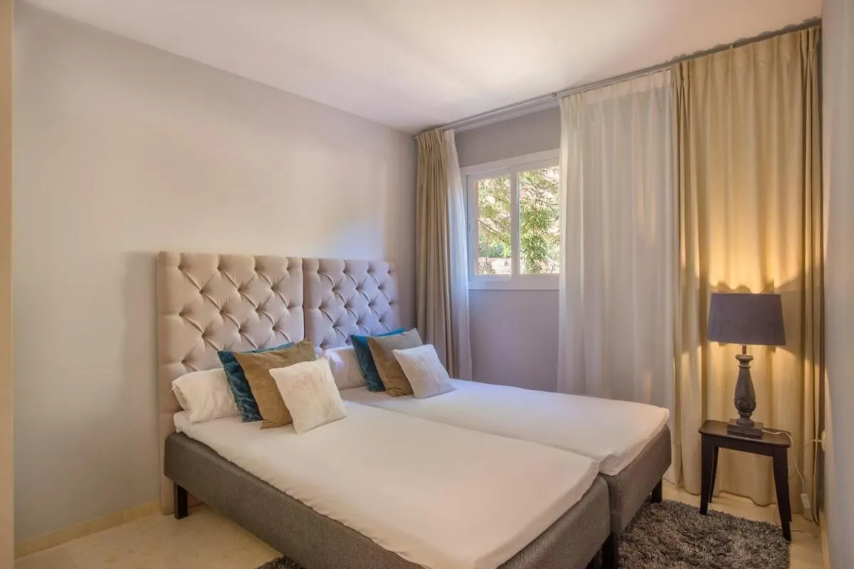 מארבלה Modern 2 Bedroom Apartment With Sea View In Elviria
